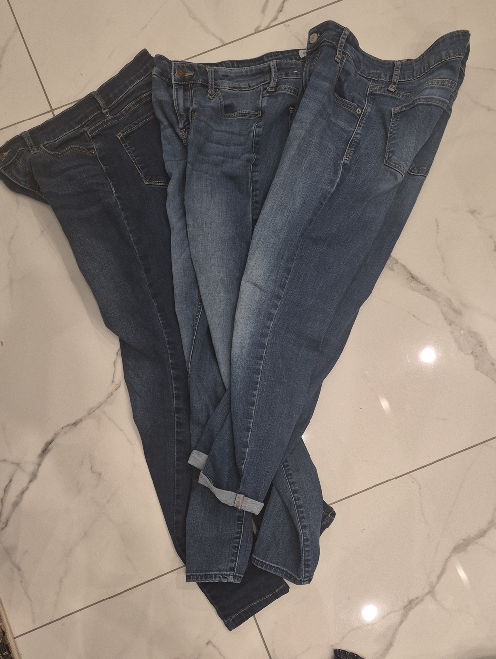 Jeans Bundle. Soho Size 4. Old Navy Size 4. Hollister Size 3r. Democracy Size 4.